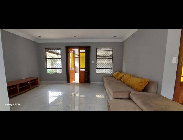 3 BEDROOM HOUSE FOR SALE IN THE ORCHARDS